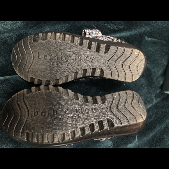 Bernie Mev wedges - Picture 2 of 2